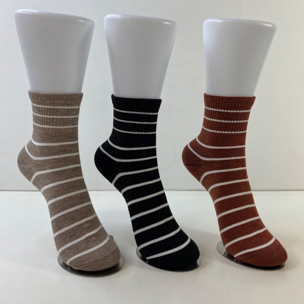 Womens Striped Crew Socks 3 Pack Ribbed Cuff Beige Black Red